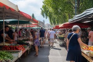 Les meilleurs marchés de niort pour bien consommer : où aller chaque semaine